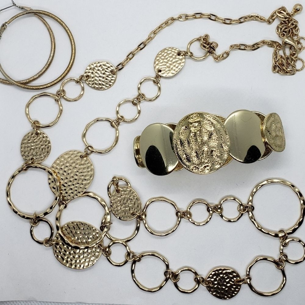 Gold tone necklace, bracelet and hoop earrings set